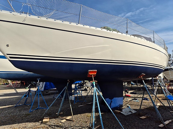 Arcona 36 | Volvo D1-30 | Lithium | North Sails | Extensively Upgraded 13 of 14