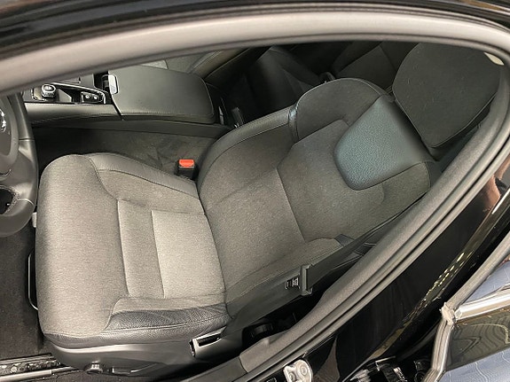 Volvo V90 4 of 5