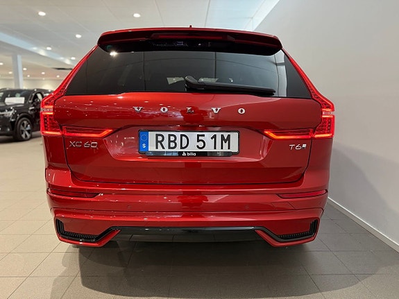 Volvo XC60 3 of 5