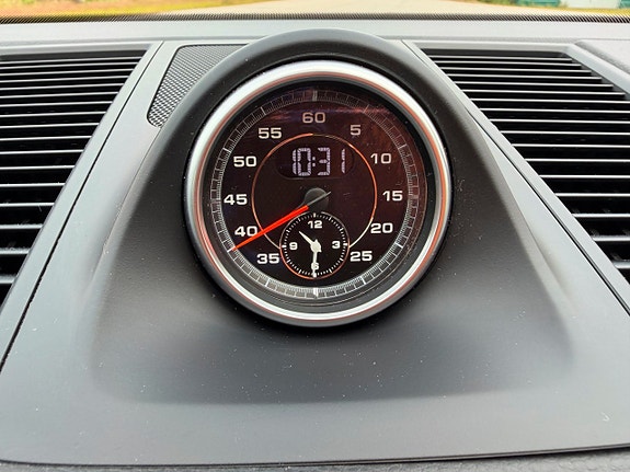 Porsche Macan 21 of 28