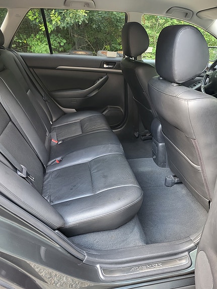 Toyota Avensis 16 of 17