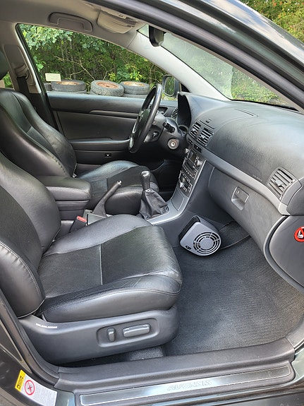 Toyota Avensis 14 of 17