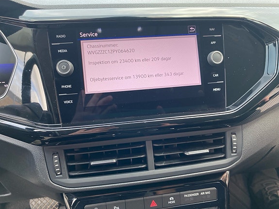 Volkswagen T-Cross 16 of 18