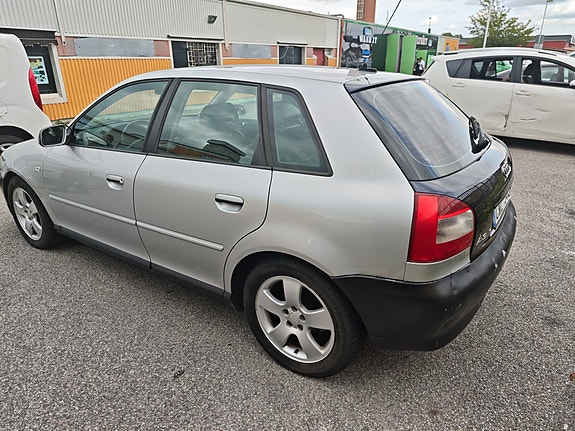 Audi A3 4 of 5