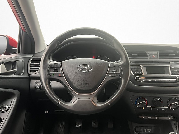 Hyundai i20 14 of 22