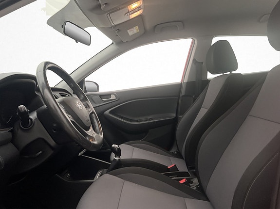 Hyundai i20 12 of 22