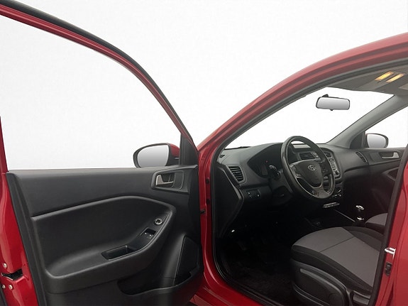 Hyundai i20 11 of 22