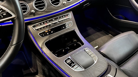 Mercedes-Benz E220 24 of 25