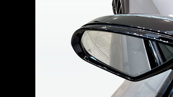 Mercedes-Benz E220 14 of 25