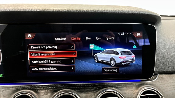 Mercedes-Benz E220 22 of 25
