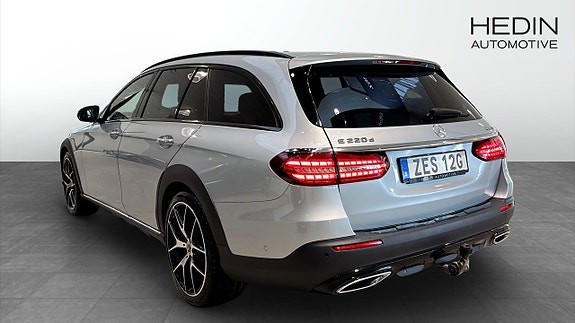 Mercedes-Benz E220 8 of 25