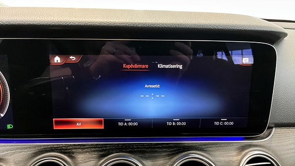 Mercedes-Benz E220 23 of 25