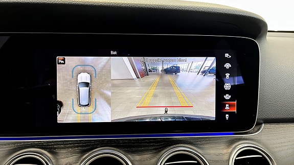 Mercedes-Benz E220 20 of 25
