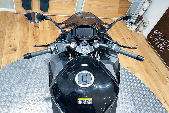 Kawasaki Ninja Z1000 SX |KTRC|KCMF|SHAD toppbox|Endast 243 mil| 5 of 5