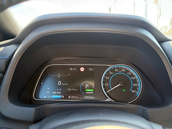 Nissan Leaf 16 of 17