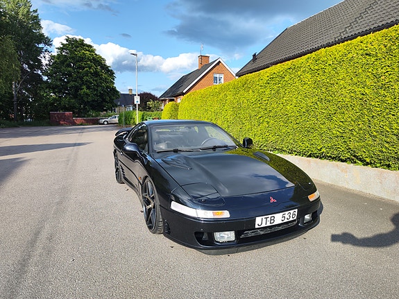 Mitsubishi 3000 gt 4 of 4