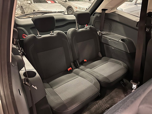 Ford Grand C-MAX 13 of 22
