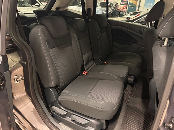 Ford Grand C-MAX 14 of 22