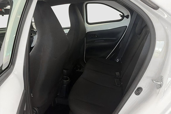 Toyota Aygo X 8 of 10