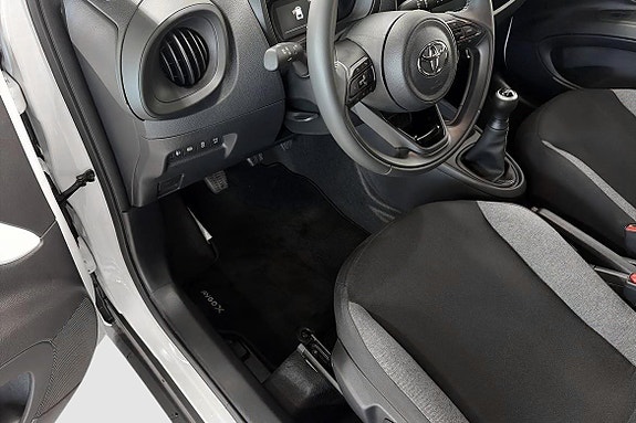 Toyota Aygo X 9 of 10