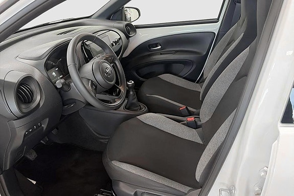 Toyota Aygo X 7 of 10