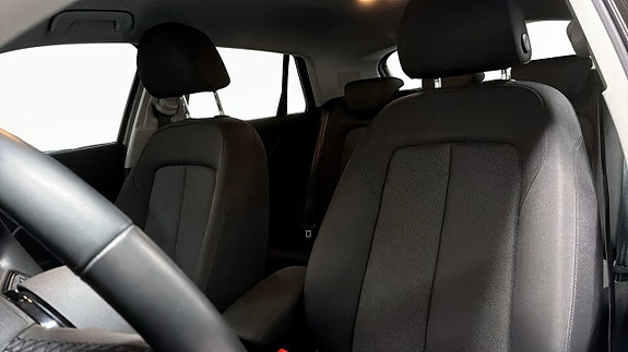 Audi Q2 8 of 13