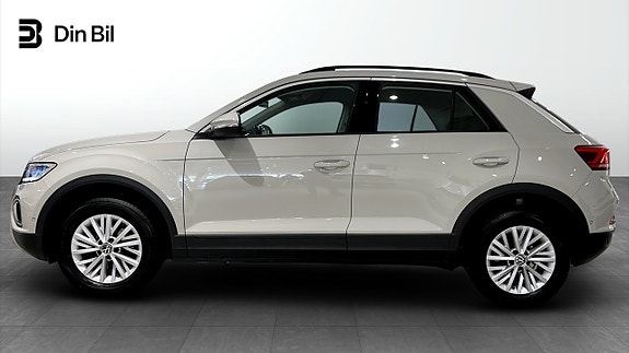 Volkswagen T-Roc 2 of 5