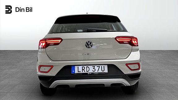 Volkswagen T-Roc 5 of 5