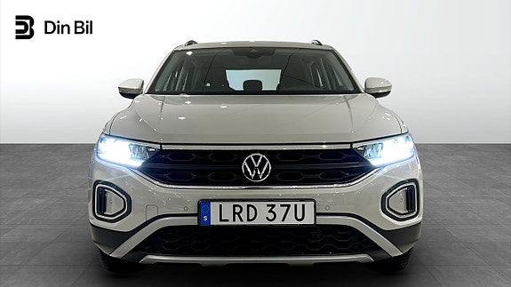 Volkswagen T-Roc 4 of 5