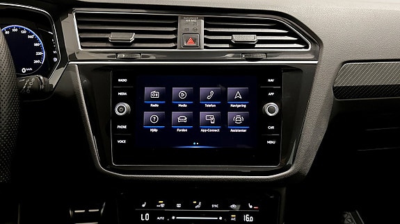 Volkswagen Tiguan 17 of 30