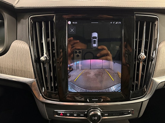 Volvo V90 Cross Country 10 of 15