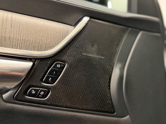Volvo V90 Cross Country 13 of 15
