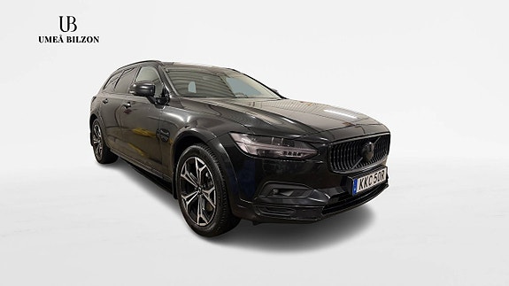 Volvo V90 Cross Country 3 of 15