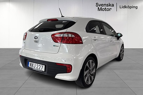 Kia Rio 4 of 18