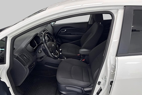 Kia Rio 6 of 18