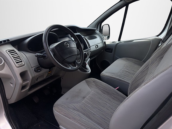 Nissan Primastar 9 of 15