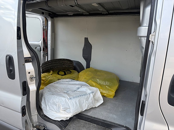Nissan Primastar 14 of 15