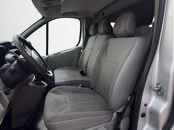 Nissan Primastar 10 of 15