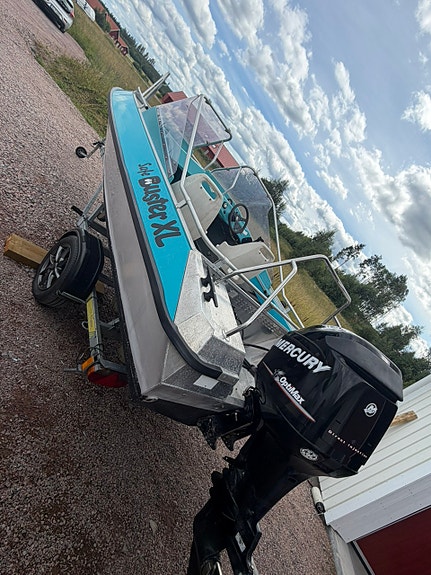 Buster XL 1996 – Mercury Optimax 115 hk – TK Trailer 4 of 5