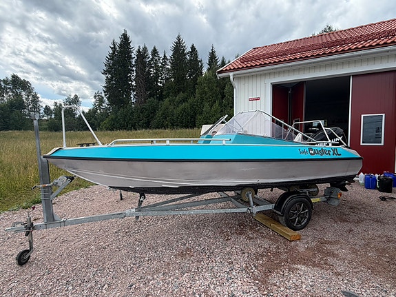 Buster XL 1996 – Mercury Optimax 115 hk – TK Trailer 3 of 5