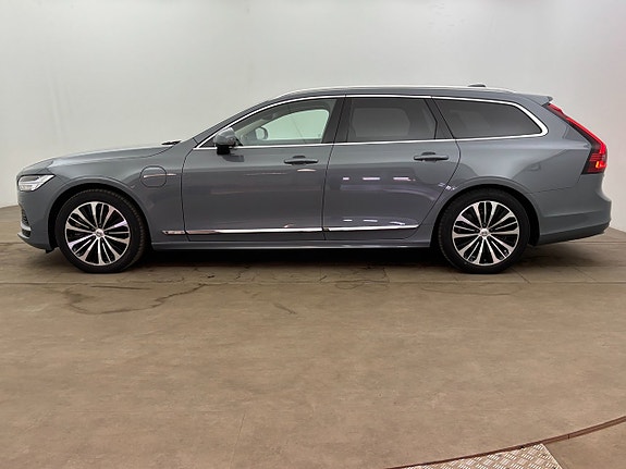 Volvo V90 3 of 5