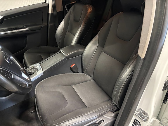 Volvo XC60 6 of 10
