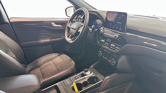Ford Kuga 3 of 5