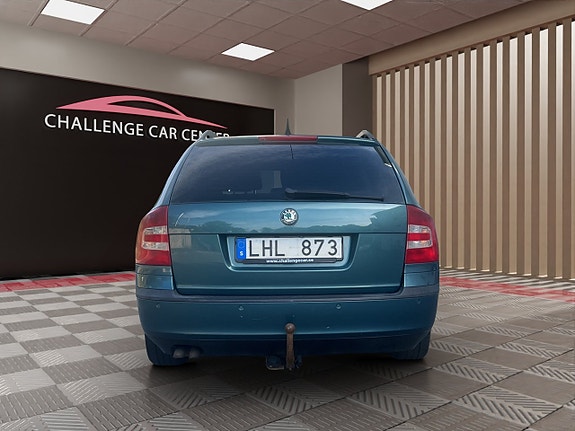 Skoda Octavia 5 of 11