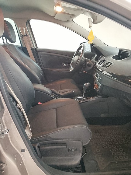 Renault Megane 5 of 6