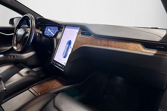 Tesla Model S 10 of 23