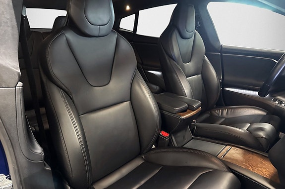 Tesla Model S 12 of 23