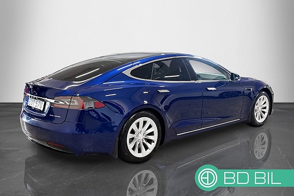 Tesla Model S 5 of 5