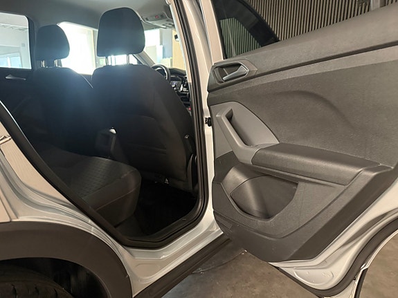 Volkswagen T-Cross 16 of 25