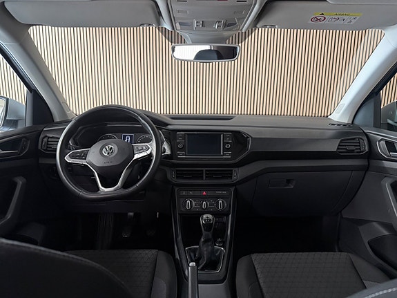 Volkswagen T-Cross 13 of 25